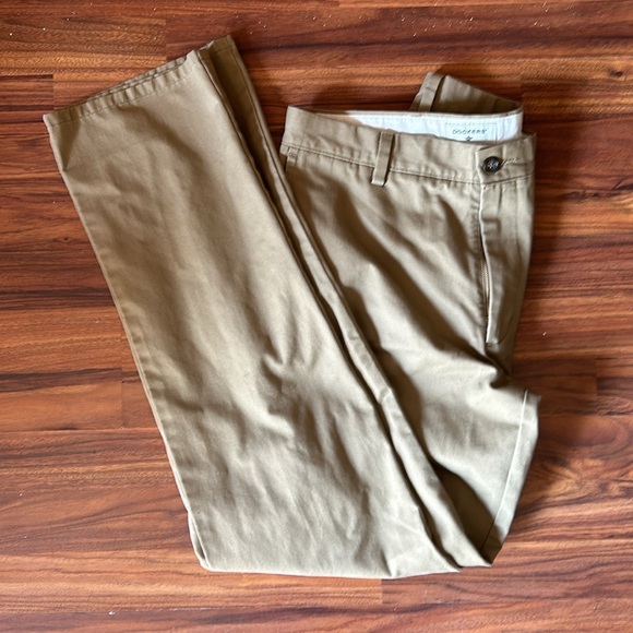Dockers Other - Dockers Straight Fit W32-L34 Tan